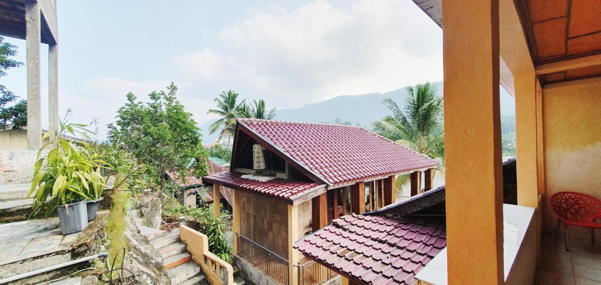 Aman'S Guesthouse Tuk Tuk Dış mekan fotoğraf