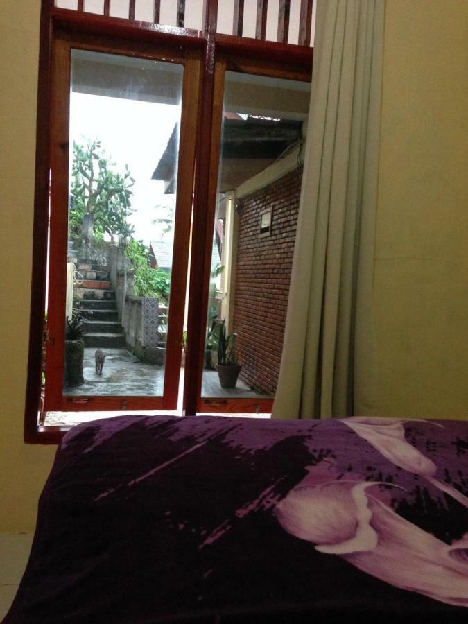 Aman'S Guesthouse Tuk Tuk Dış mekan fotoğraf